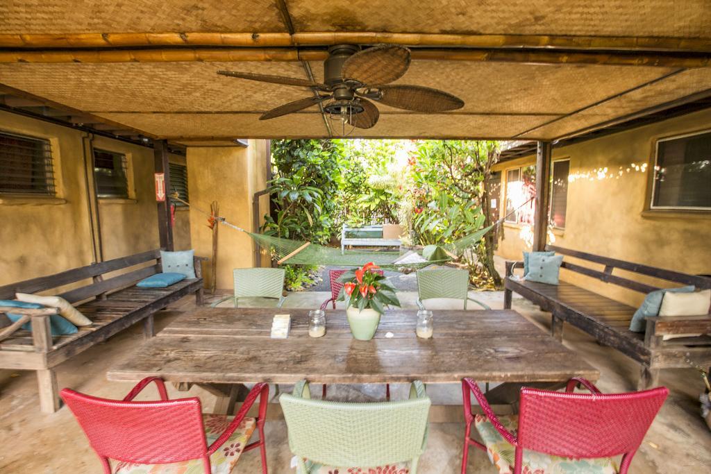 Nalu Kai Lodge Paia Hotel エクステリア 写真