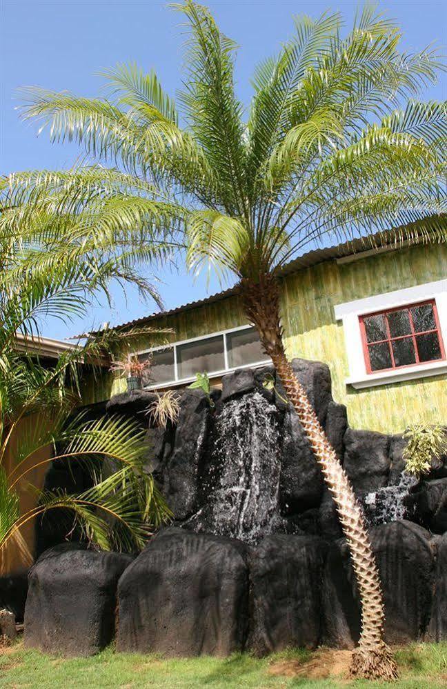 Nalu Kai Lodge Paia Hotel エクステリア 写真